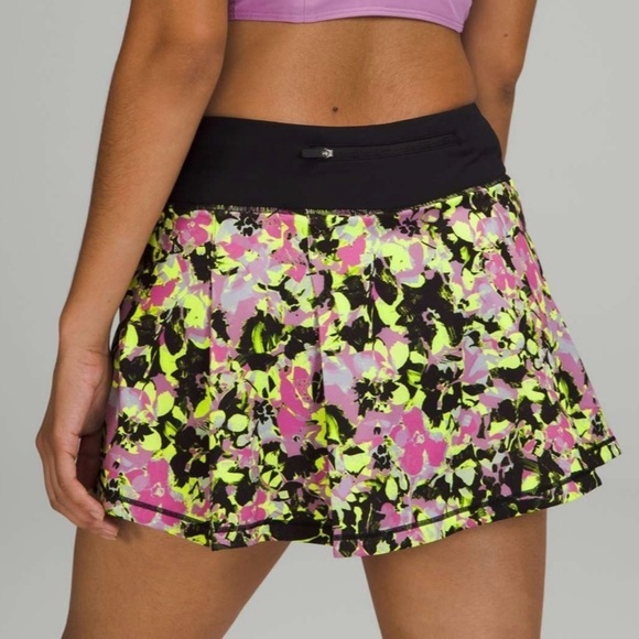lululemon athletica Dresses & Skirts - Lululemon Pace Rival Mid-Rise Skirt Size 10 Retired Edition Excellent Condition
